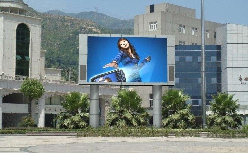 戶外led屏在雨季如何預防雷電呢？